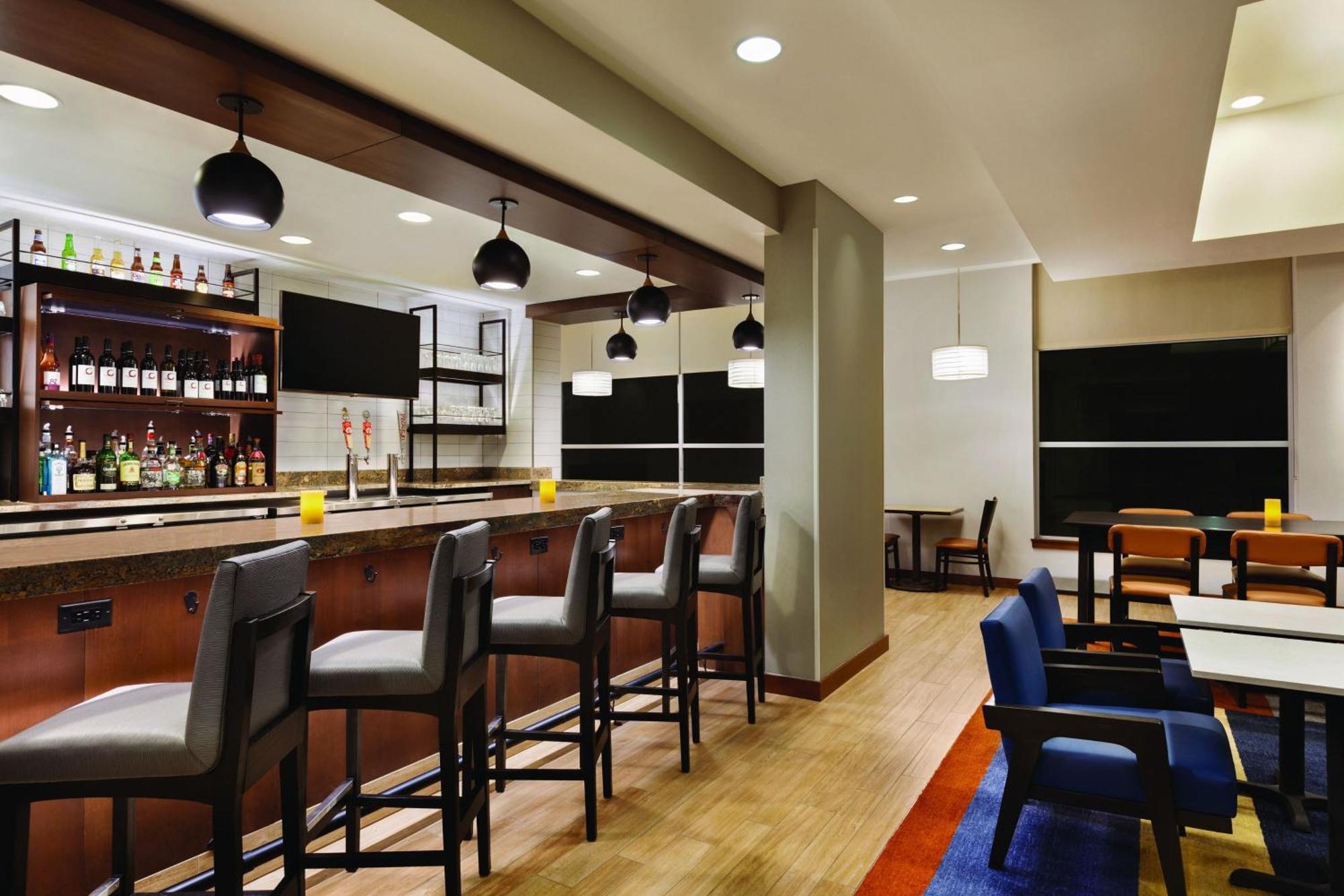 Hyatt House Denver Airport Экстерьер фото