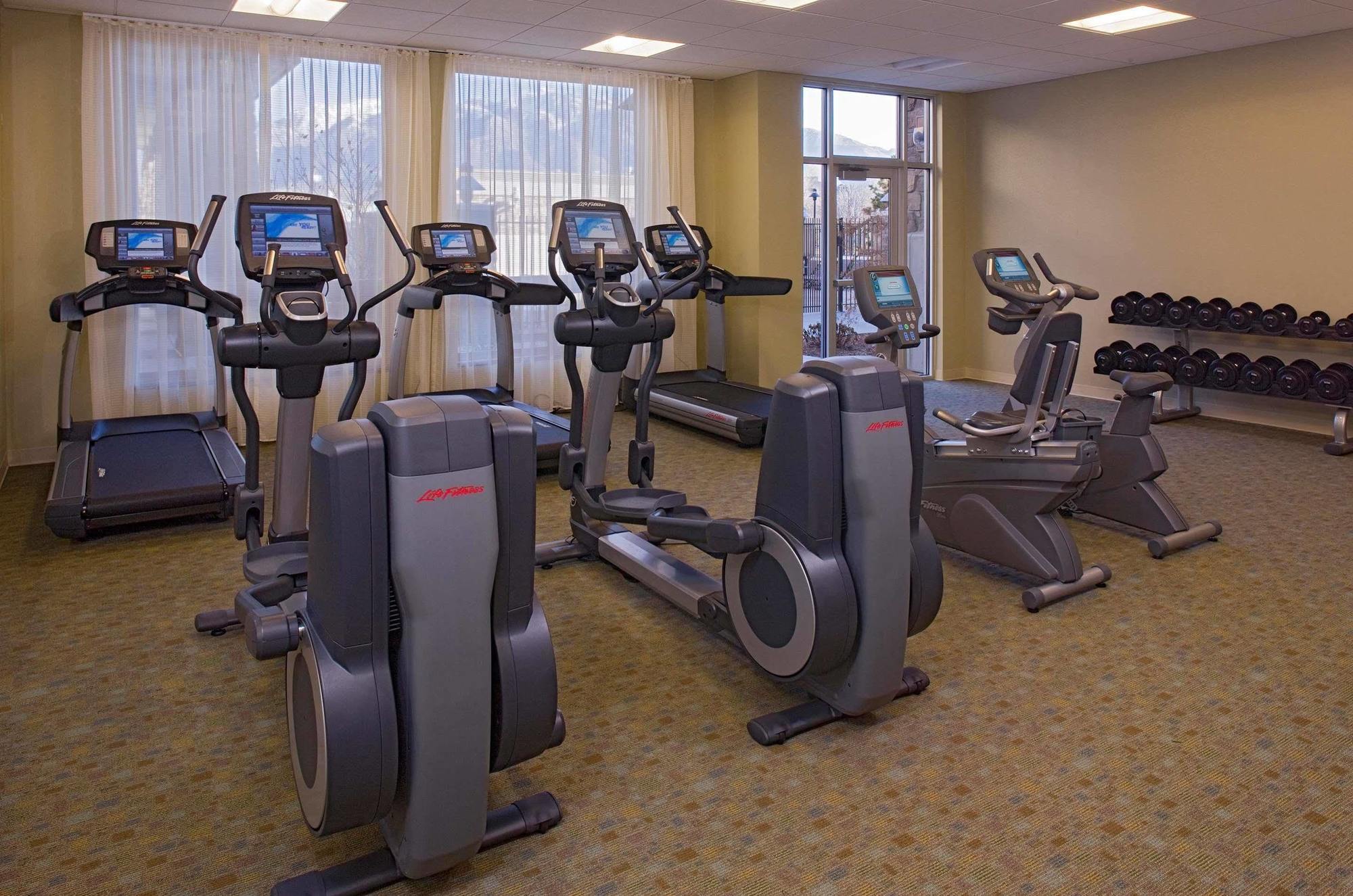 Hyatt House Denver Airport Удобства фото