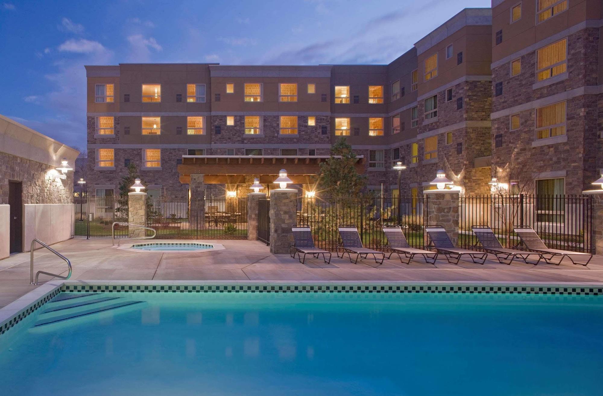 Hyatt House Denver Airport Удобства фото