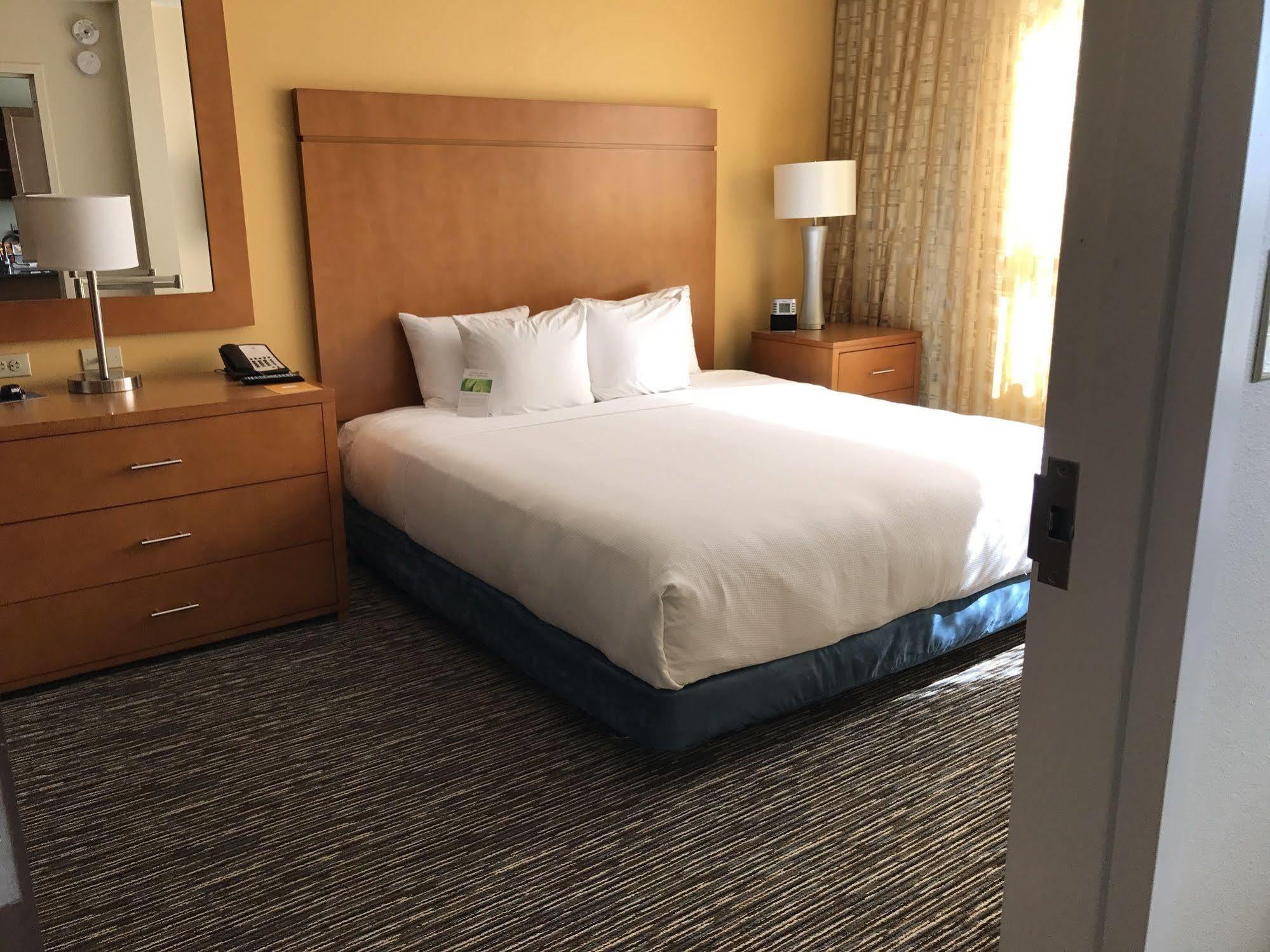 Hyatt House Denver Airport Экстерьер фото